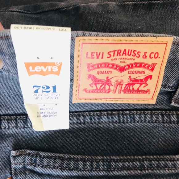 Levi’s High Waist Skinny Jeans - Picture 3 of 4